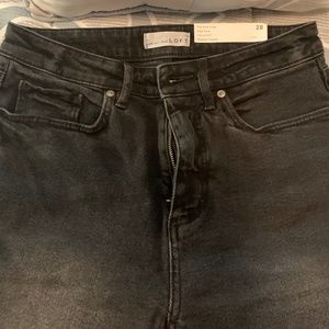Brand new with tags Loft brand jeans size 28/6 black wash The Kick crop style